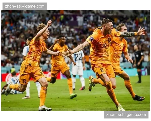 世界赛艇联合会世界杯首站，荷兰队包揽男子四人双桨项目冠亚军